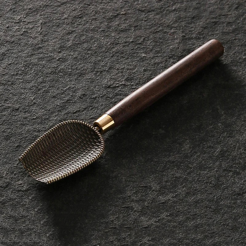 Cuillère à thé en bois tissée