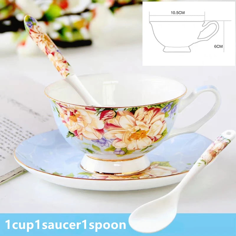 Tasse à thé anglaise rose avec cuillère 3