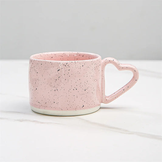 Tasse à thé rose poignée en coeur